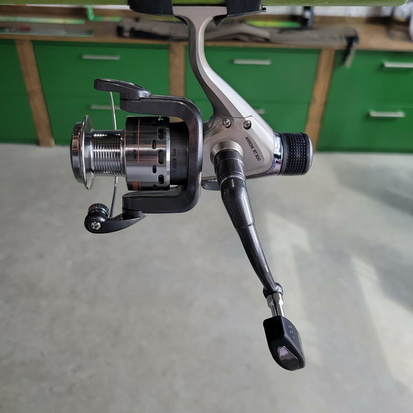 Jaxon Fishing Reel, 5 Bearing, Rear Drag, Extra Spool the fishing den