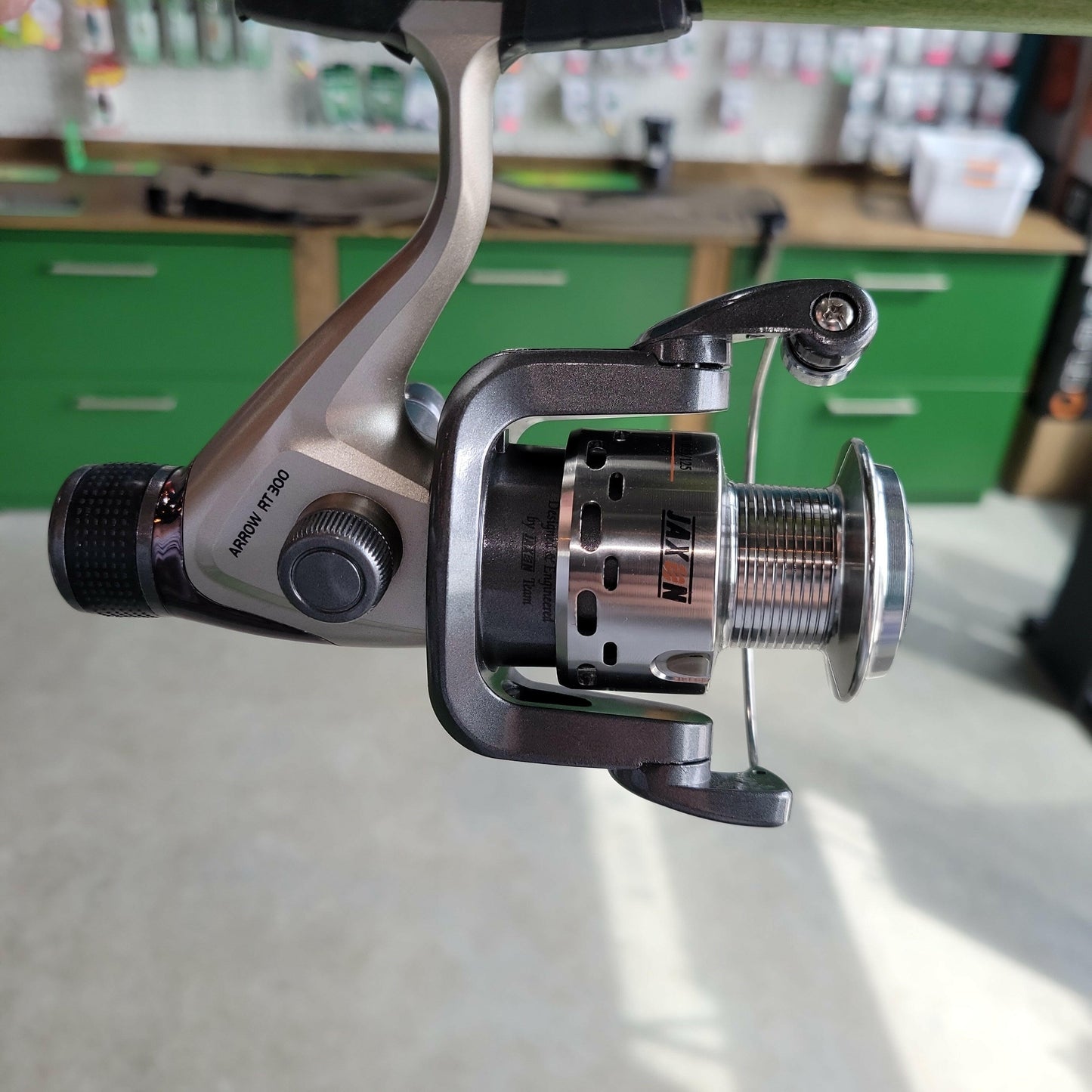 Jaxon Fishing Reel, 5 Bearing, Rear Drag, Extra Spool the fishing den